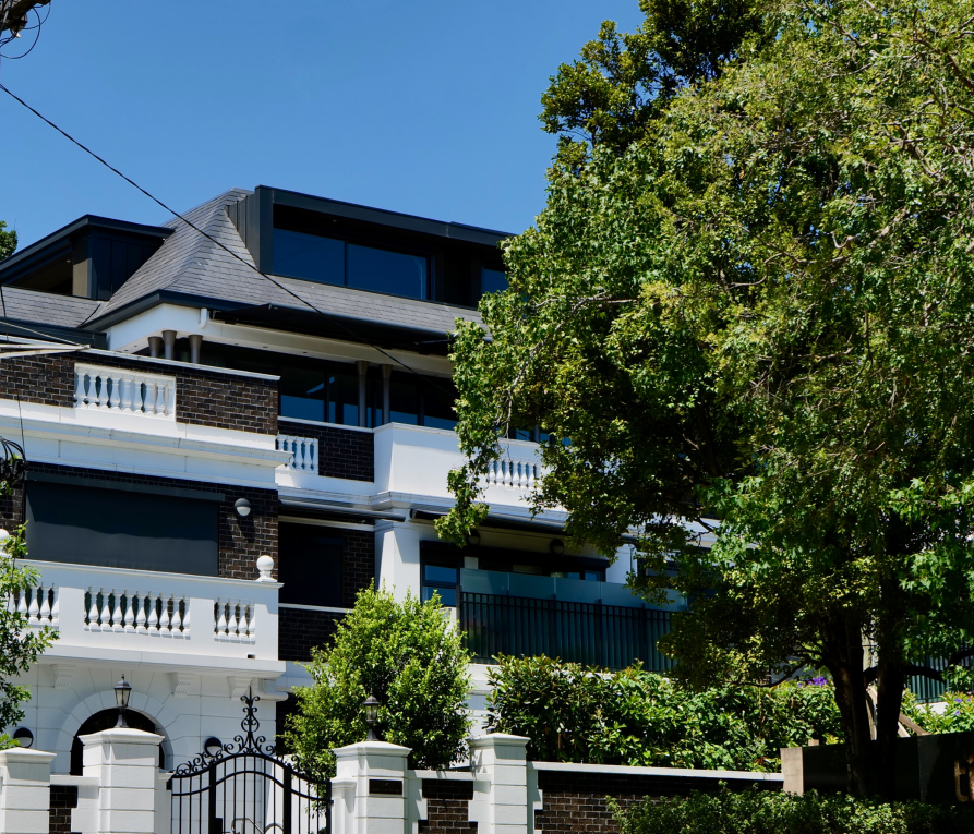 LACELLES MANOR