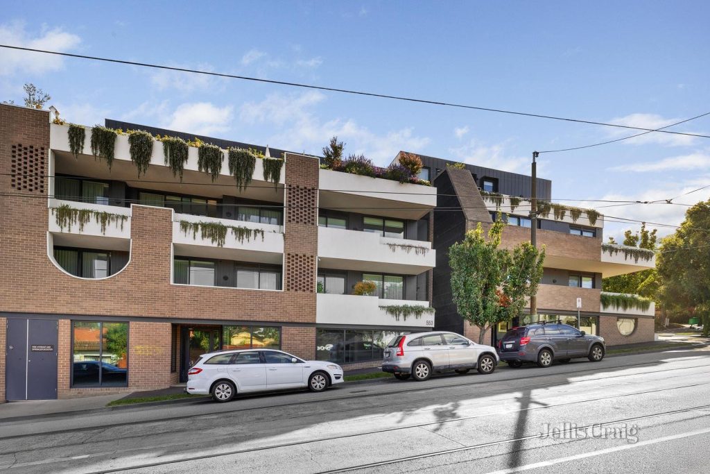 Timeless Residences, Burke Road, Camberwell | Form Brick | Brick Inlay System